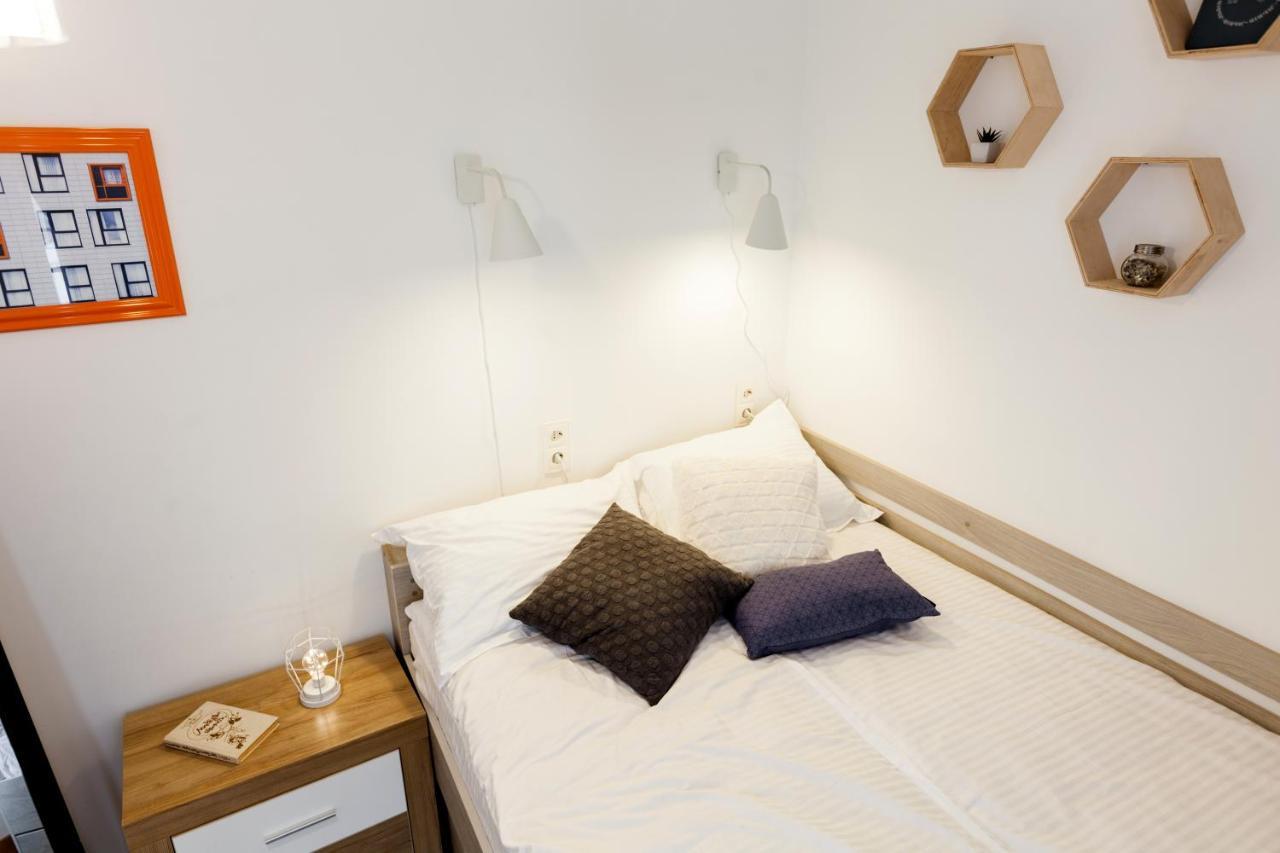7 Apartament *