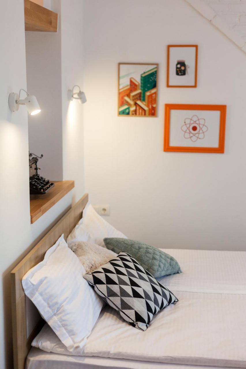 7 Apartament