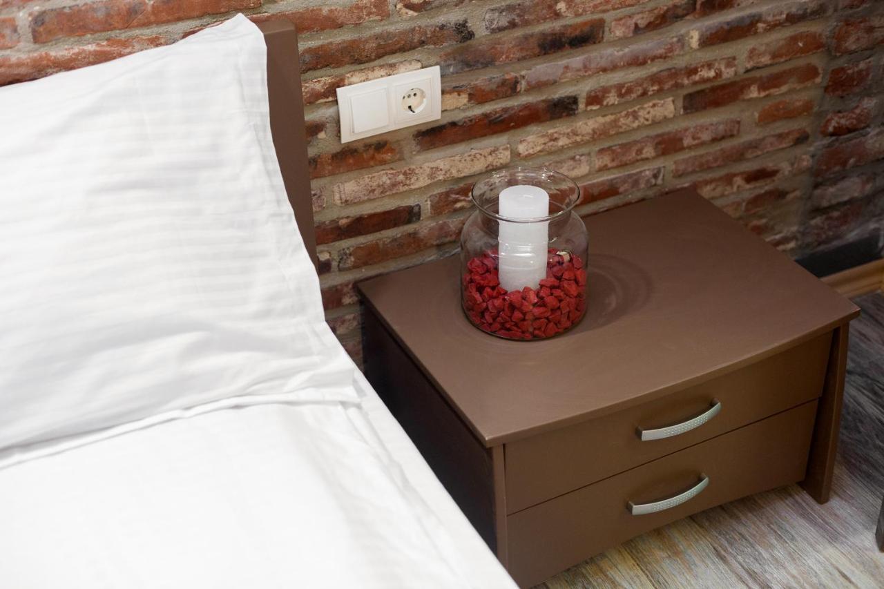 Apartament 7 *