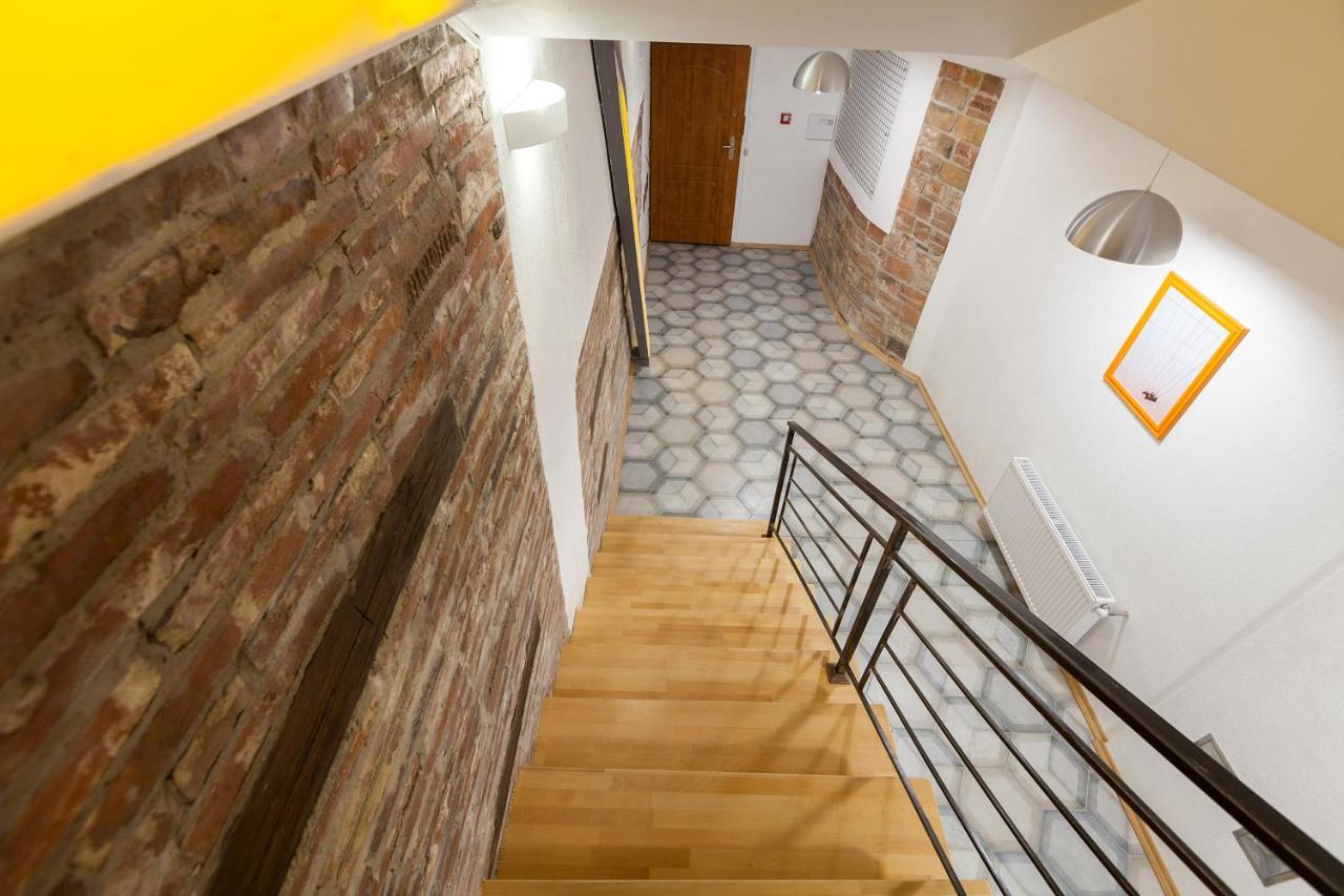 7 Apartament