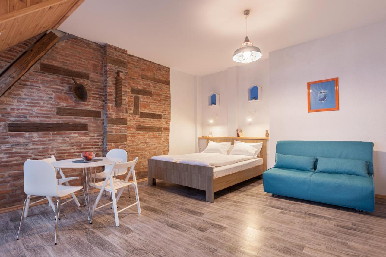 Apartament 7